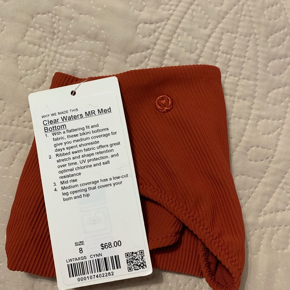 Lululemon Clear Waters Mid-Rise, Bottom Cayenne - Picture 4 of 4